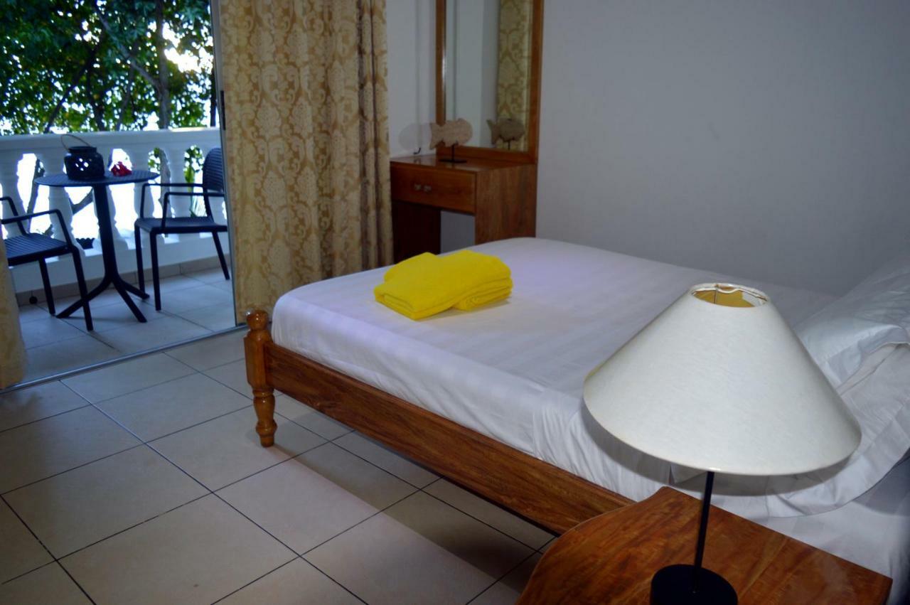 Sundown Beach Villa Glacis  Esterno foto